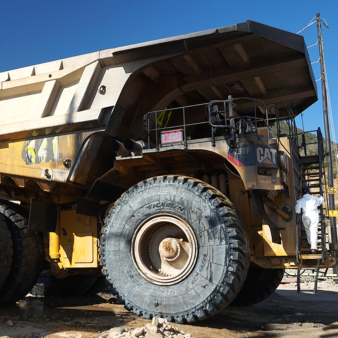 After: Haul Truck 641 after going through 1 wash cycle, Buenavista del Cobre Mine Site